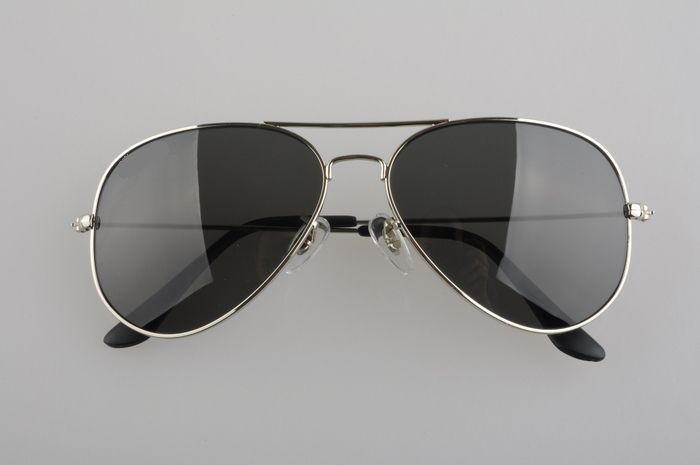 Silver Frame Aviator Sunglasses