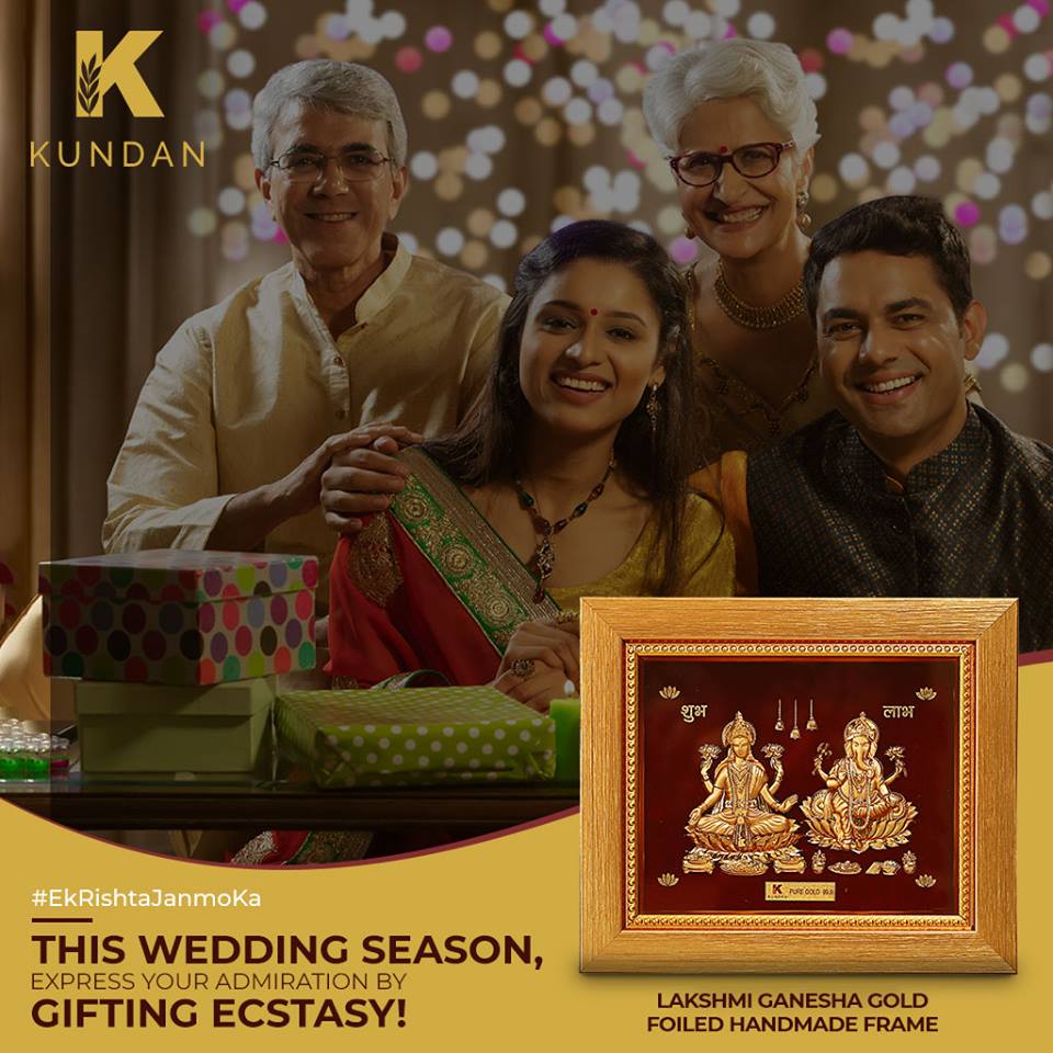 Best Wedding Gift Gold Foiled Handmade Frames Kundan