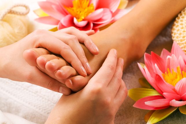 Relax your Body with Female to Male Body Massage in Borivali
